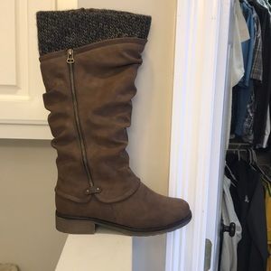 Muk Luk Fleece lined boots